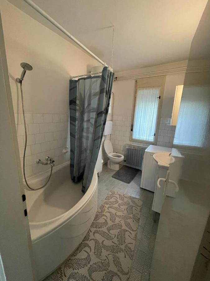 Apartman Pcelica Apartment พูลา ภายนอก รูปภาพ