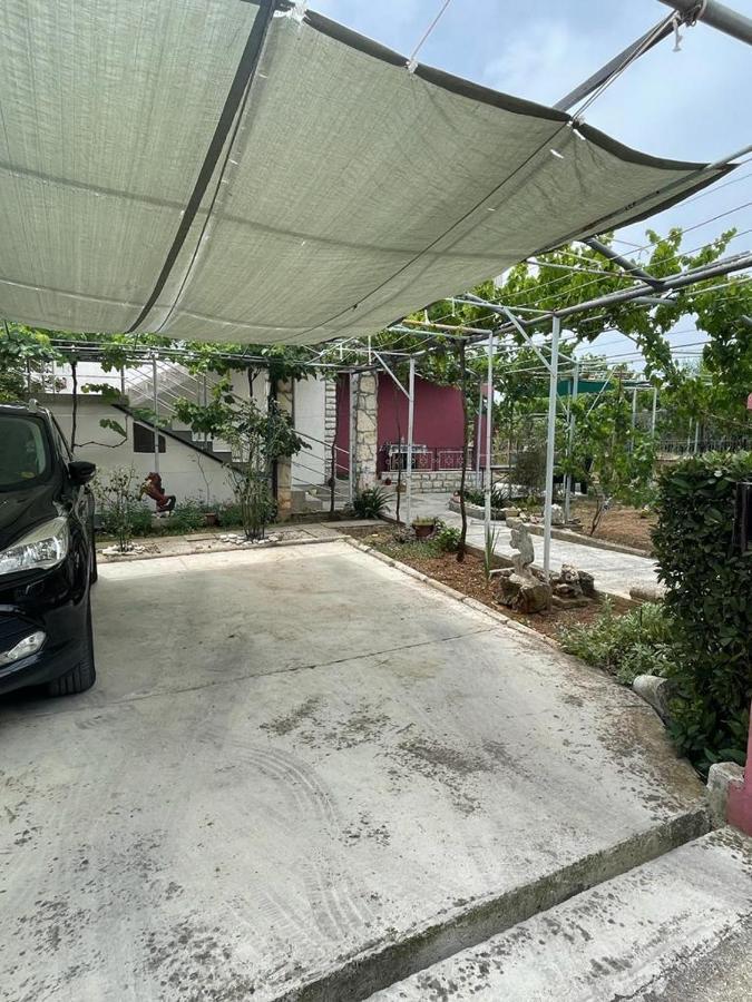 Apartman Pcelica Apartment พูลา ภายนอก รูปภาพ